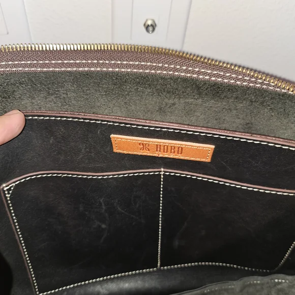 Hobo Black Leather Crossbody Bag - Picture 7 of 10